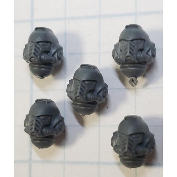 Warhammer 40k Space Marine Bits Primaris Intercessor Heads x5 Set - HELMET - Picture 1 of 6